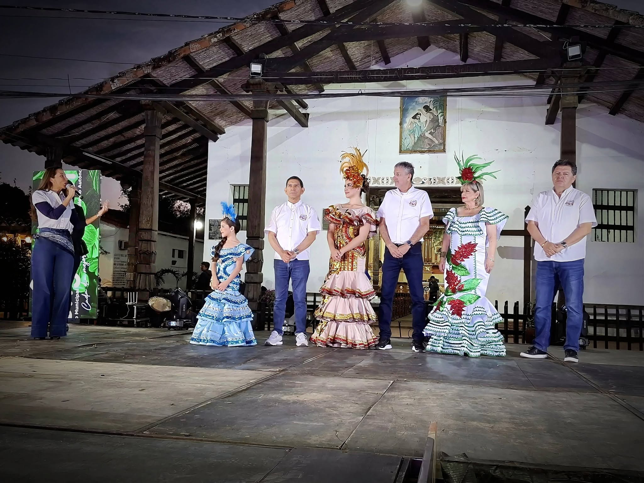 FERNANDA I ES PRESENTADA COMO REINA DEL CARNAVAL PORONGUEÑO 2027