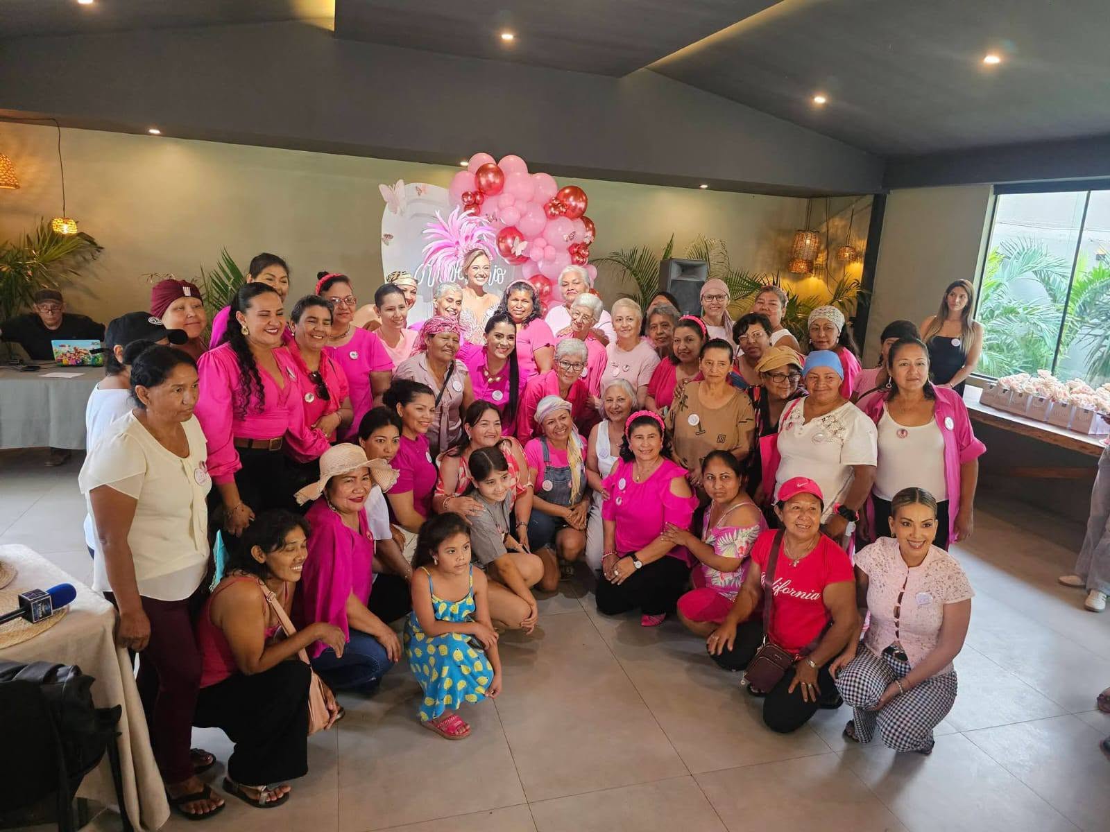 “Luzco Bien, Me Siento Motivada: 14 años iluminando historias de fuerza y esperanza”. 
